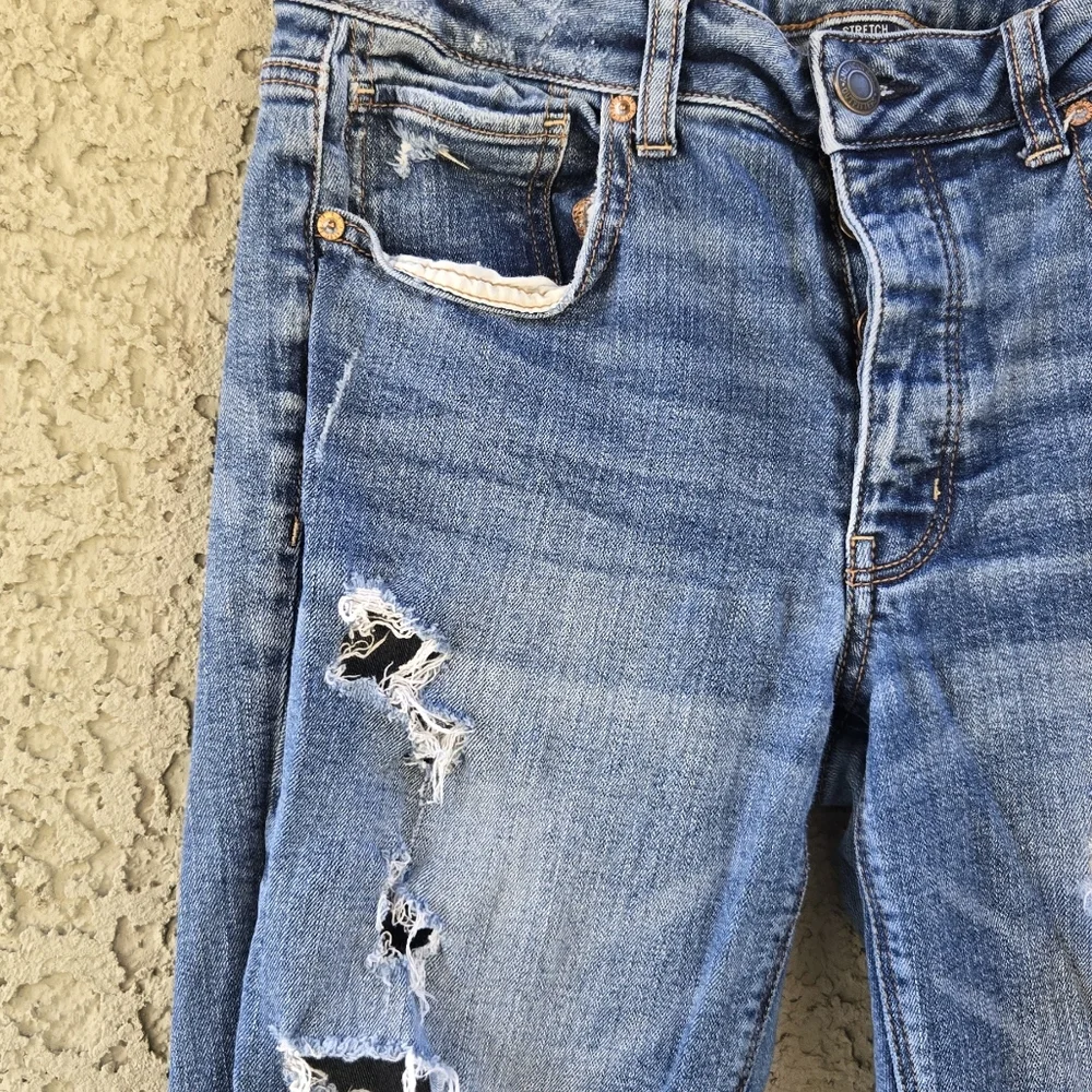 American Eagle Tomgirl Women's Blue Jeans - Picture 3 of 10